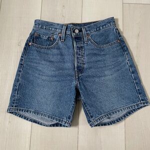 Levi’s 501® MID THIGH WOMEN'S SHORTS NWOT